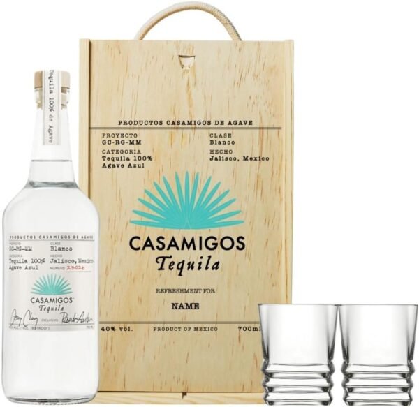 Personalised Casamigos Tequilla Blanco Gift Set with Shot Glasses – 70cl (40% ABV)